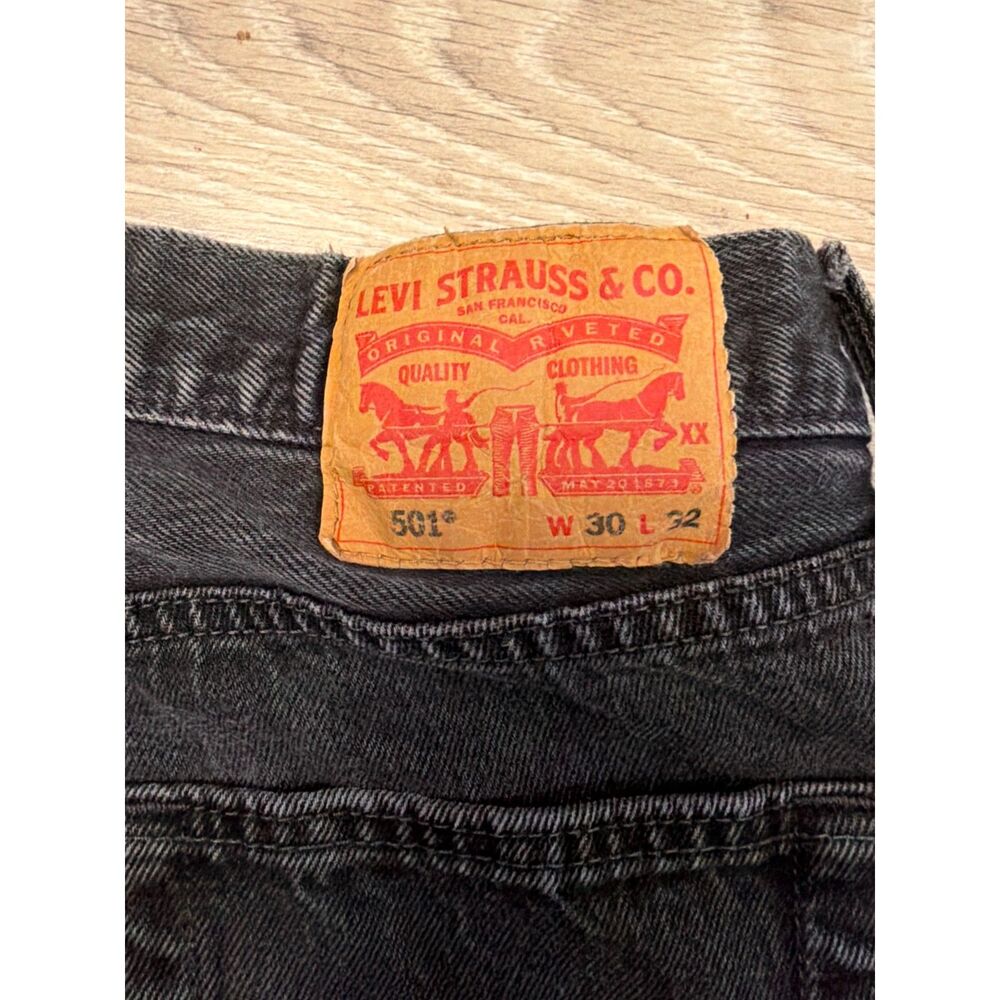 Levi’s 501 Black Jeans W30 L32 100% Cotton Straight Leg Button Fly - Picture 5 of 10